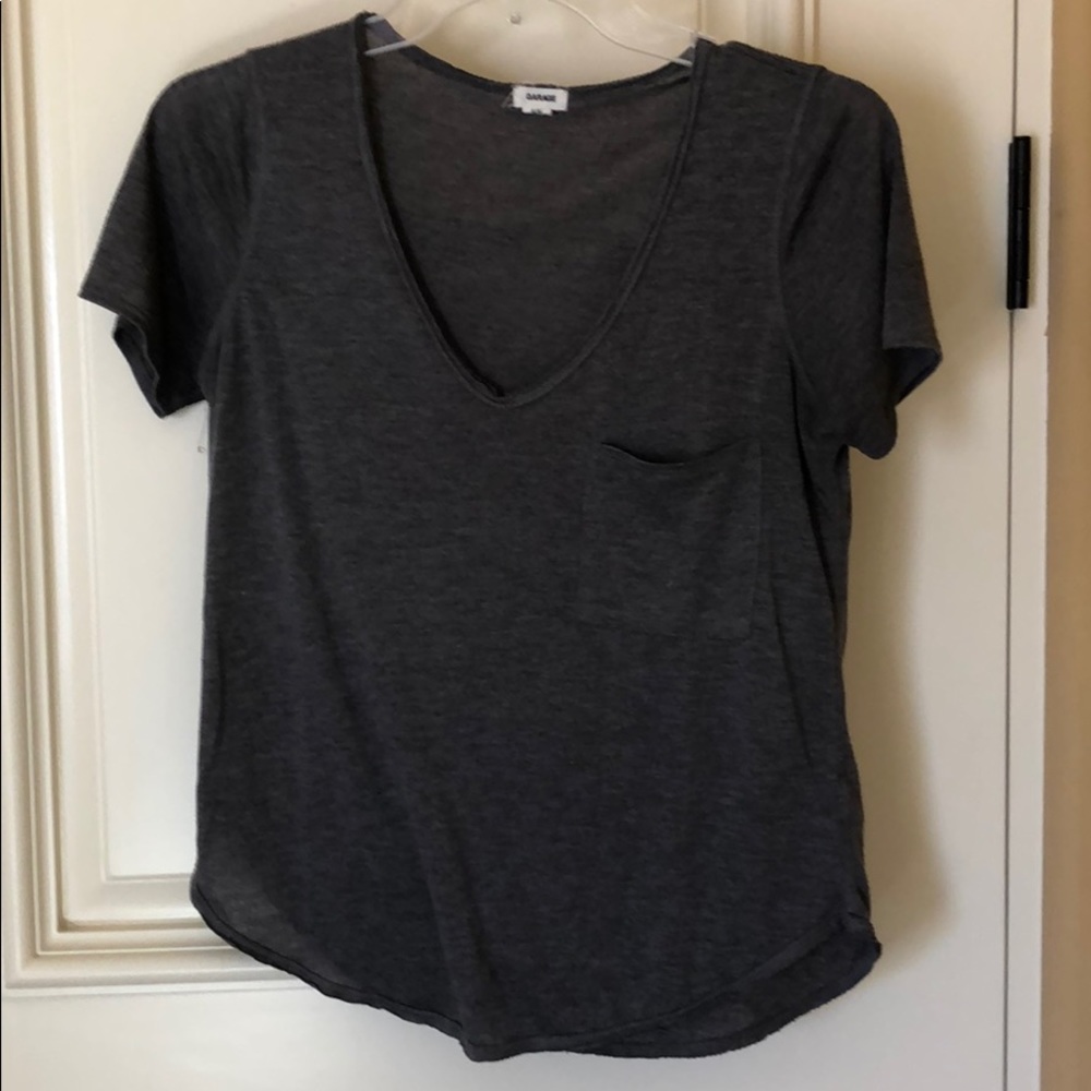 Grey tee